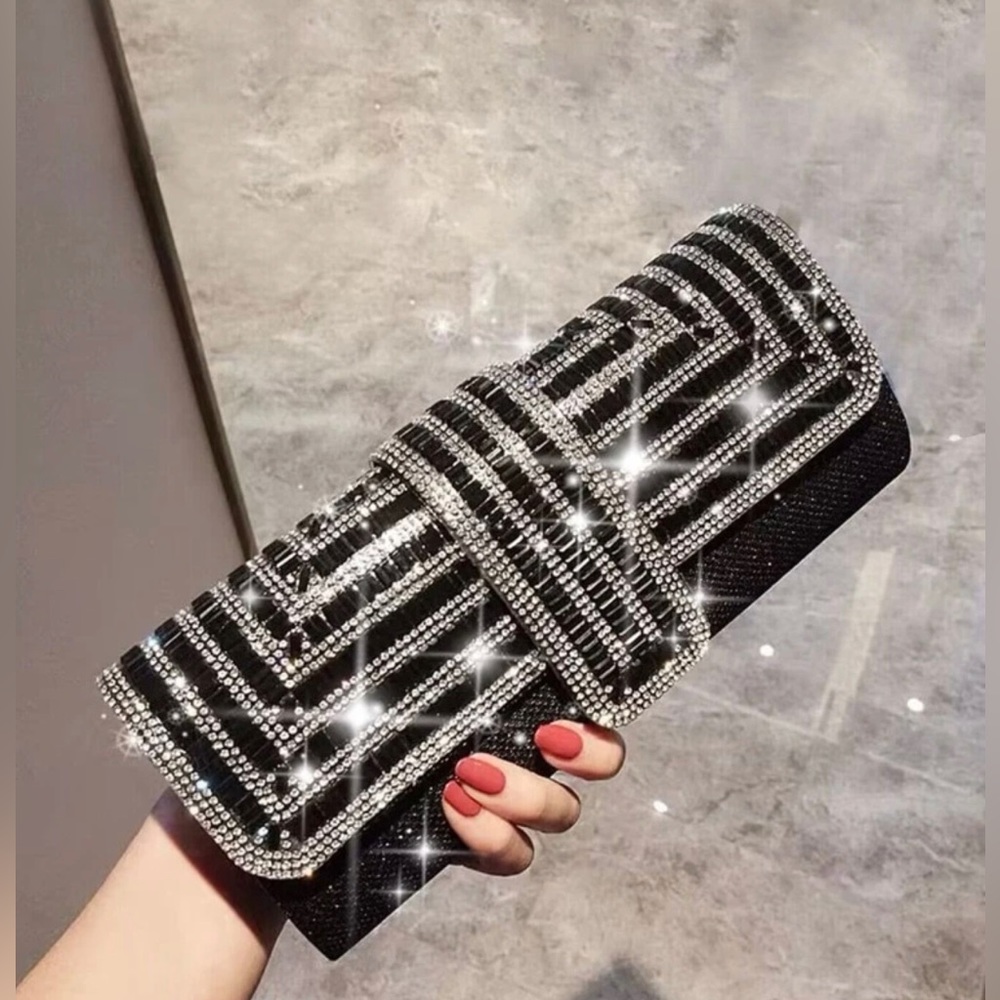 Rhinestone Decor Chain Evening Bag